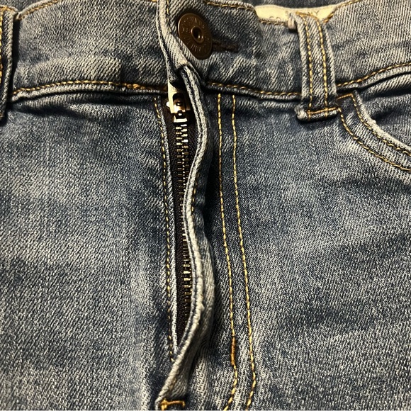 OshKosh B'gosh Kids Blue Jeans - Picture 6 of 8